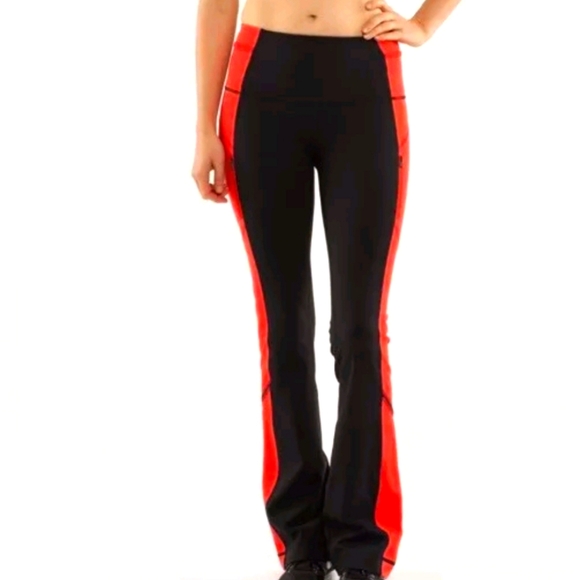 Lululemon Run Ice Queen Black/Red Pant size 6 - Picture 1 of 6